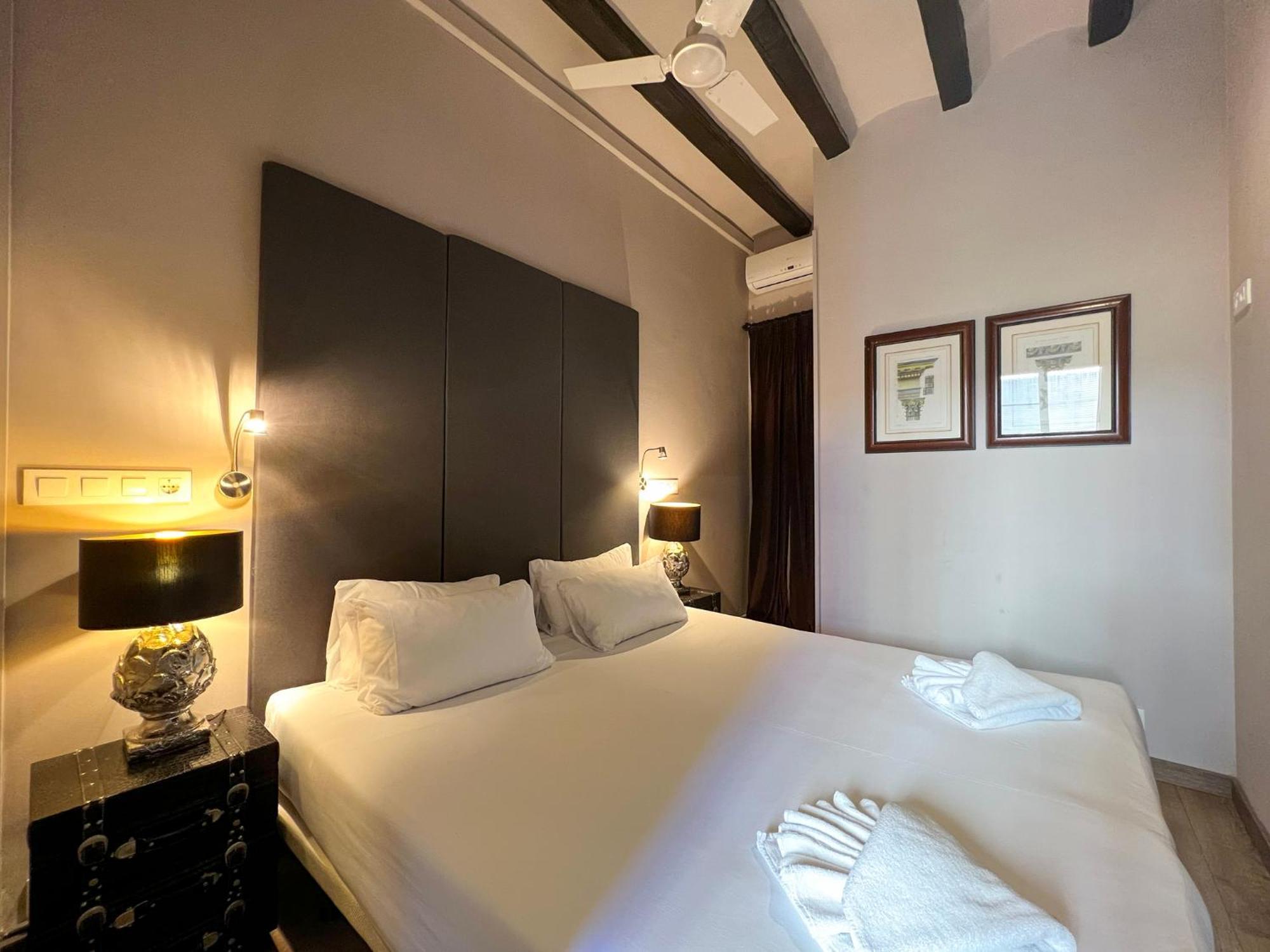 Stay U-Nique Apartments Est Barcelona Zewnętrze zdjęcie